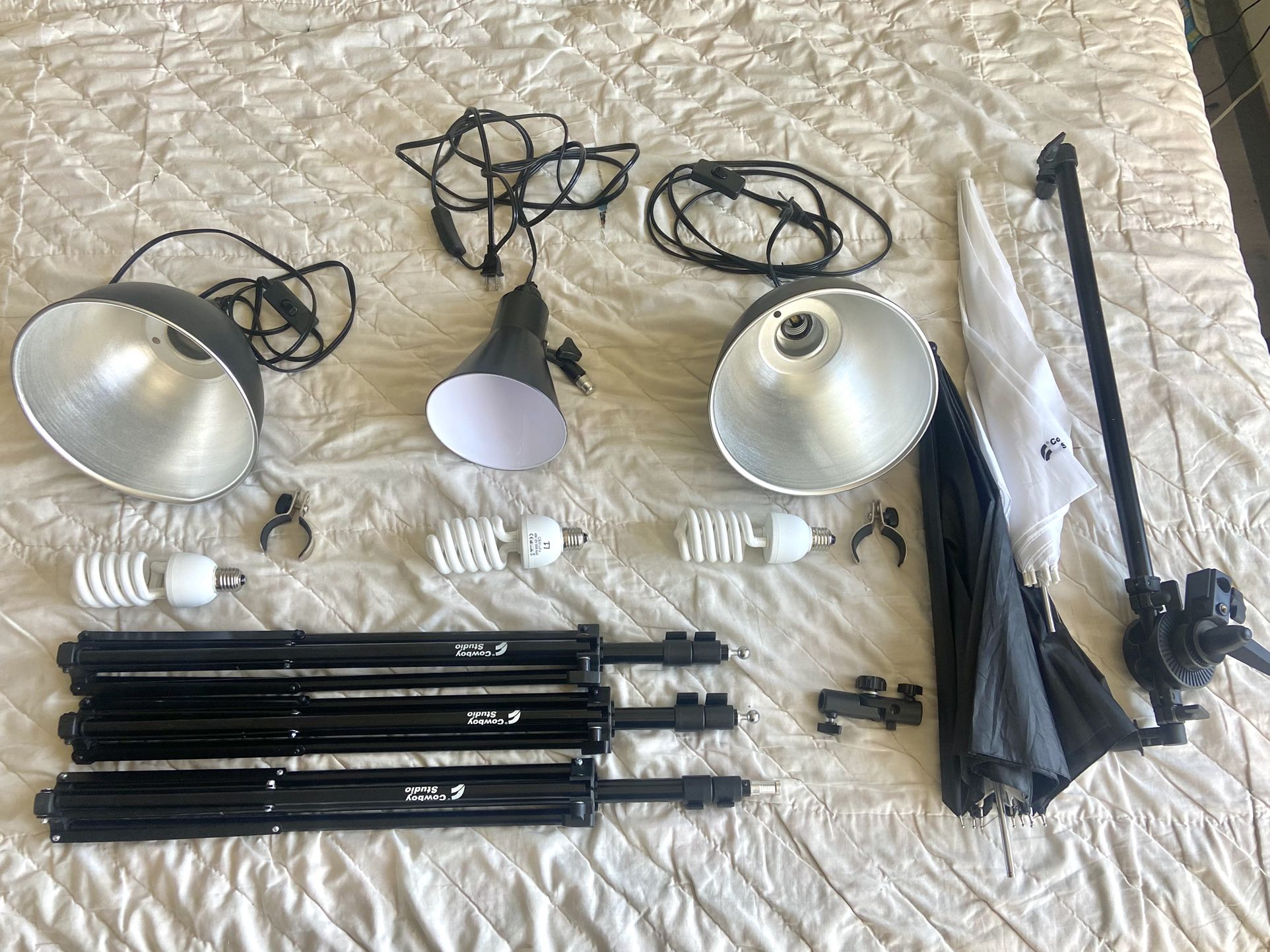 Basic Studio Light Set For Photography or Video