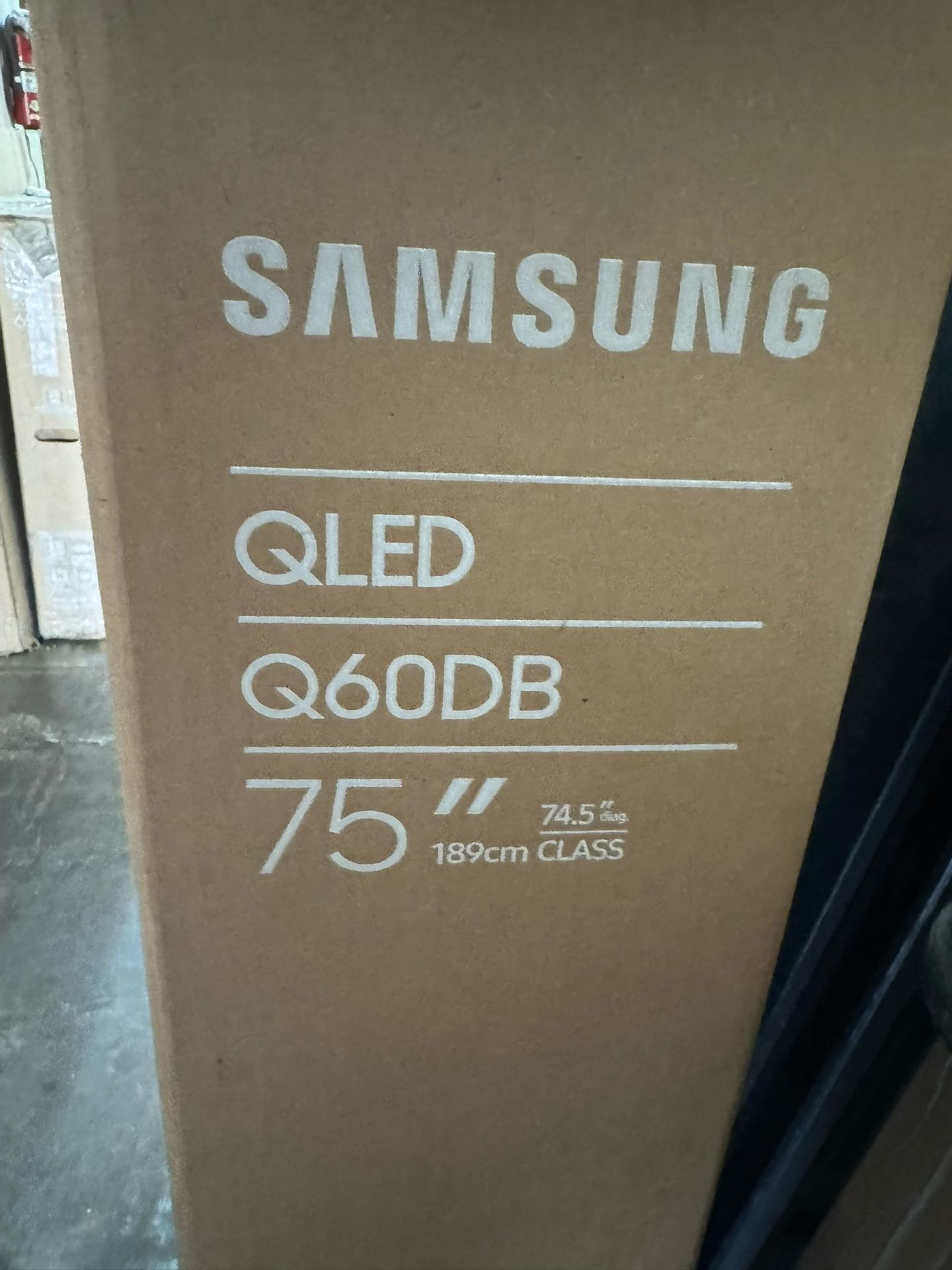 SAMSUNG Q60D Series 75-Inch Class 4K Smart QLED TV | Quantum HDR, Object Tracking Sound Lite, Motion Xcelerator, Slim Design | Gaming Hub | Alexa Buil