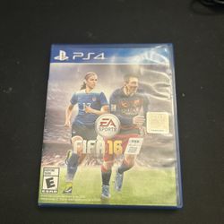 PS4 Game Lot – FIFA 16/18/22, COD WWII (4 Games)