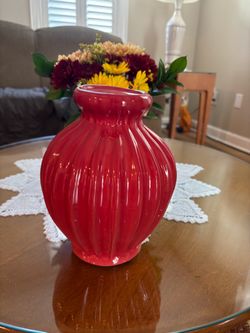 Bright Red Ribbed Ceramic Vase. Perfect for Fall Flowers. (Johnstown Ohio)