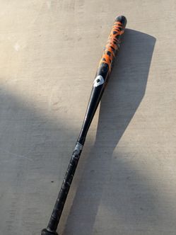 Softball Bat - Demarini - 34"/26oz Used 
