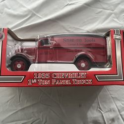 Snap on Tools 1935 Chevy Delivery 1.5 ton Panel Truck NIB