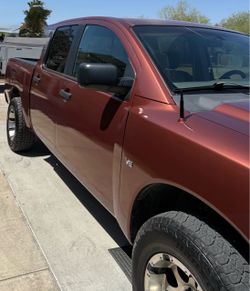 Nissan Titan 2004 XE