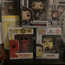 3 Funkos