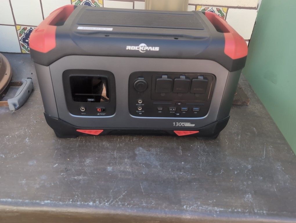 Rockpals  1300 Watt Generator