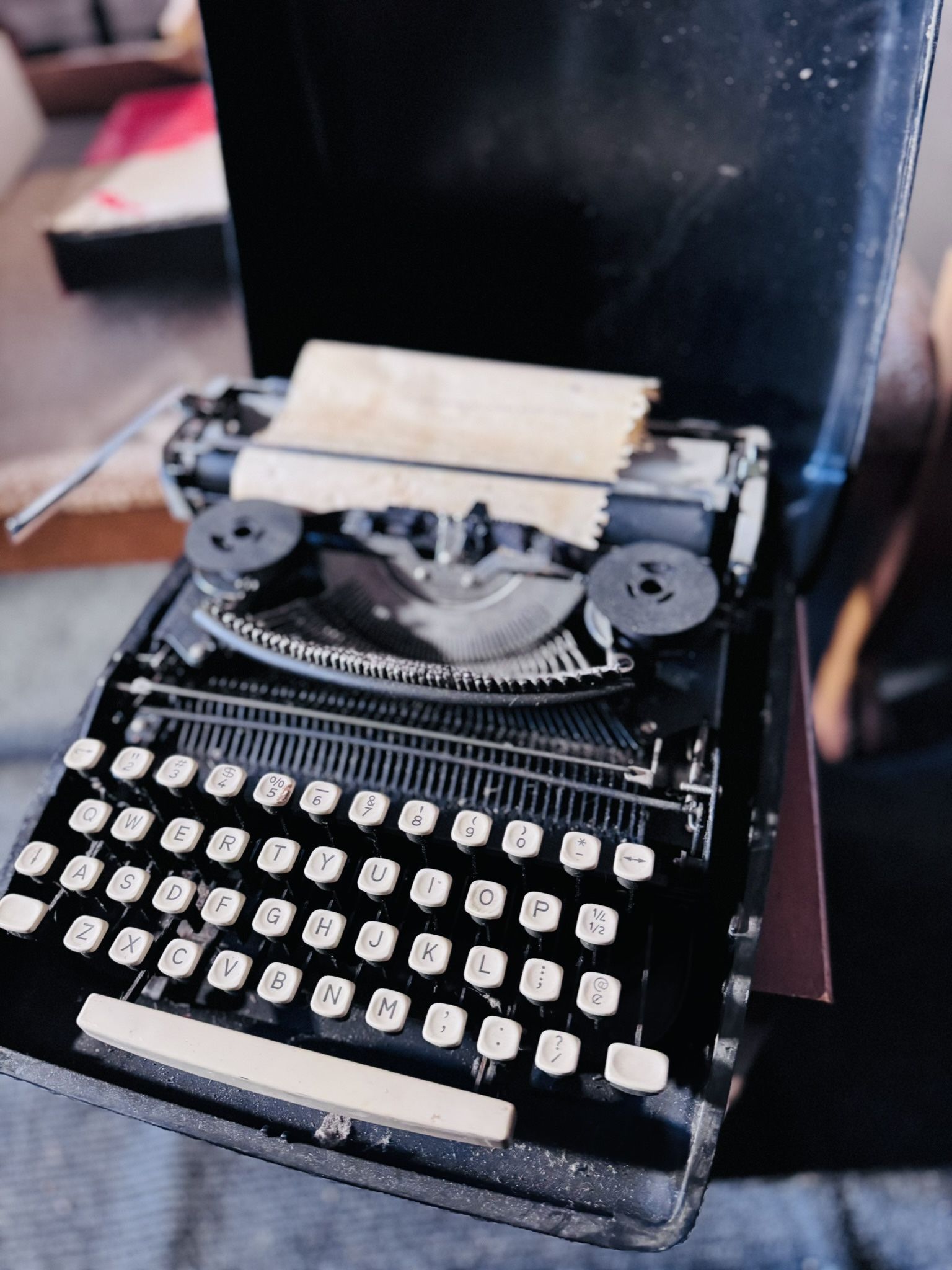 Old Typewriters And Radios