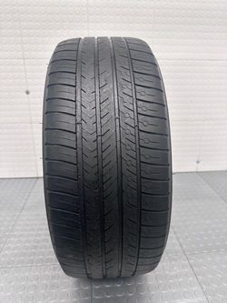 One used tire Michelin 225/50/17 98Y # 1423