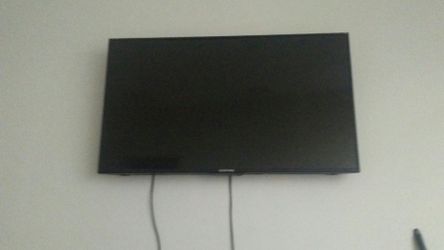 55inch. Sceptre flat screen HD TV