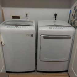 LG Washer & Dryer Set