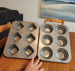 LIKE NEW Pair of Cake Boss 6-Cup Square & Round Cakelette Non-Stick Pans $15 Total (SE San Diego)