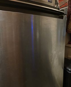 Stainless Steel Refrigerator (2017)