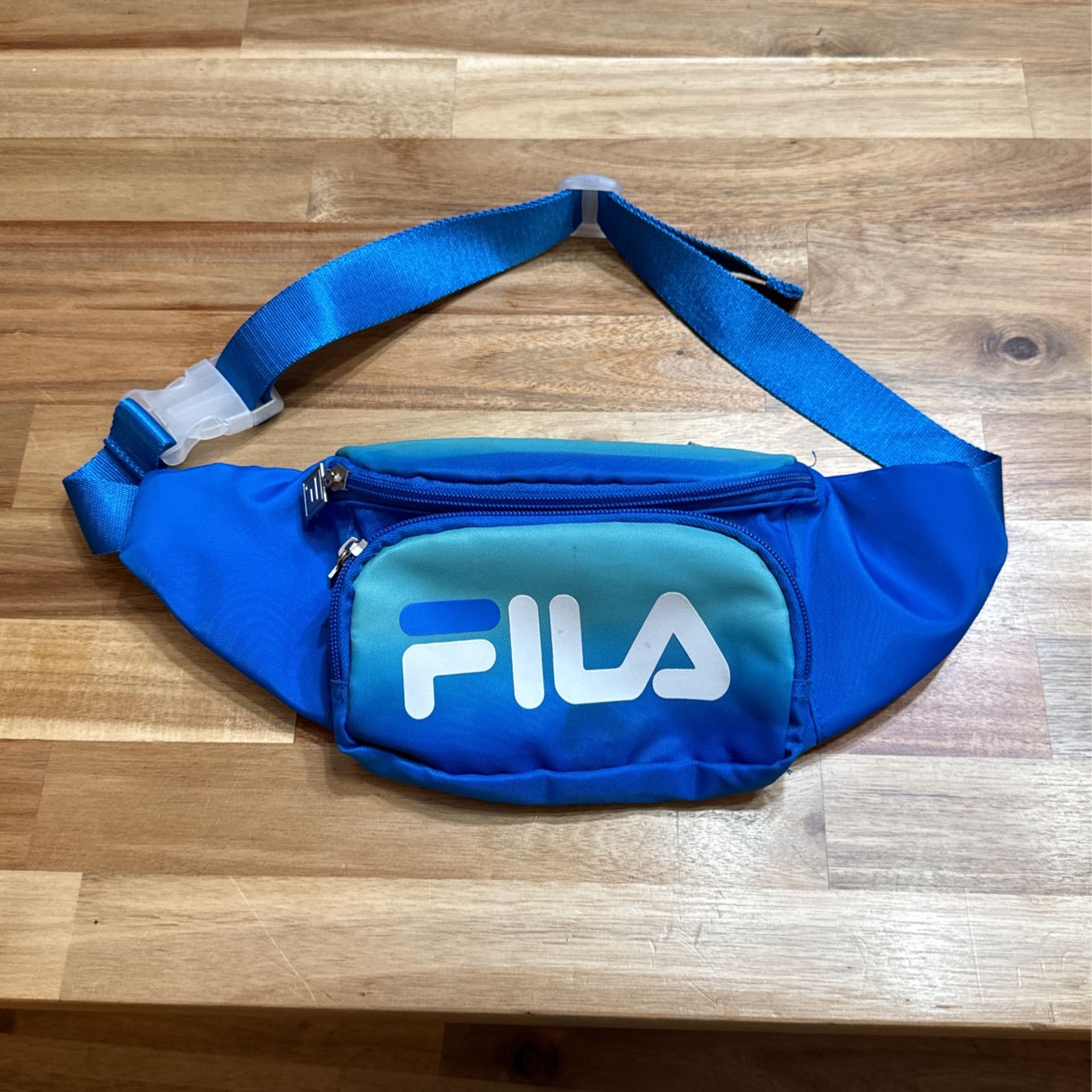 Fila fanny pack blue hot sale