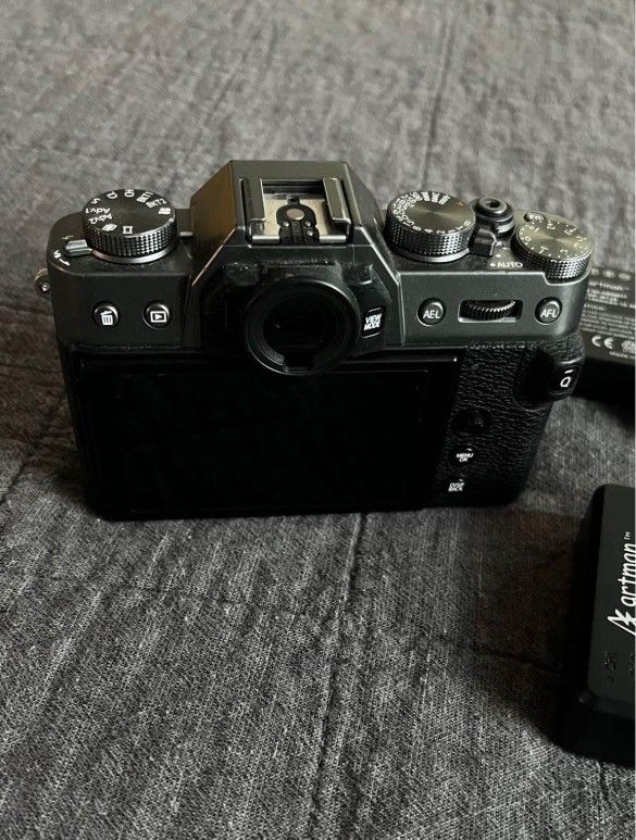 FUJIFILM x-t30 II lens and batteries