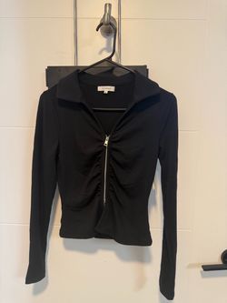 Black long sleeve collar shirt