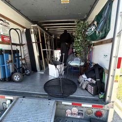 MOVER + TRUCK 