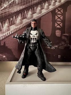 The Punisher - Battle Damaged Figure