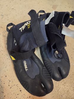Surf boots