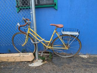 Yellow 1970s Schwinn Bike