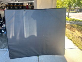 Truck bed cover