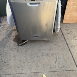 Working Maytag Dishwasher