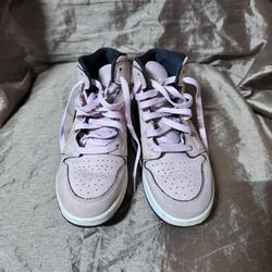 NIKE AIR JORDAN 1 MID GS Size 6.5Y Pink Foam Black Rose OG Cotton Candy 555112-6