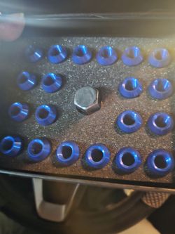 Lug nuts for honda accord