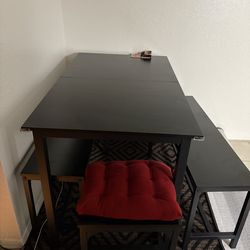 Black extendable dining table