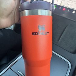 Stanley The Iceflow Flip Straw Tumbler | 30oz