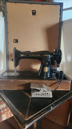 Singer 1950's Sewing Machine