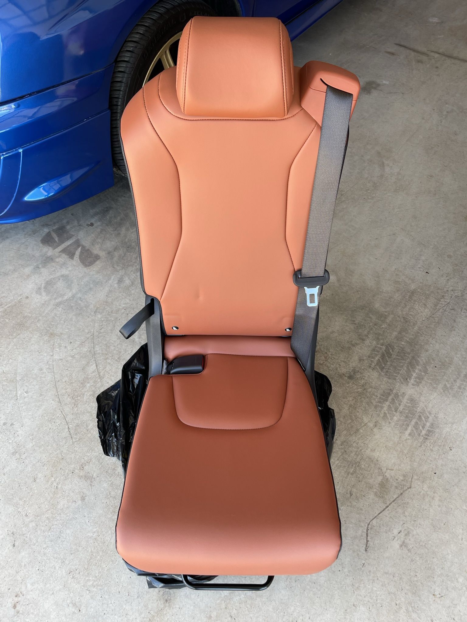 Middle Seat of 2023 KIA CARNIVAL