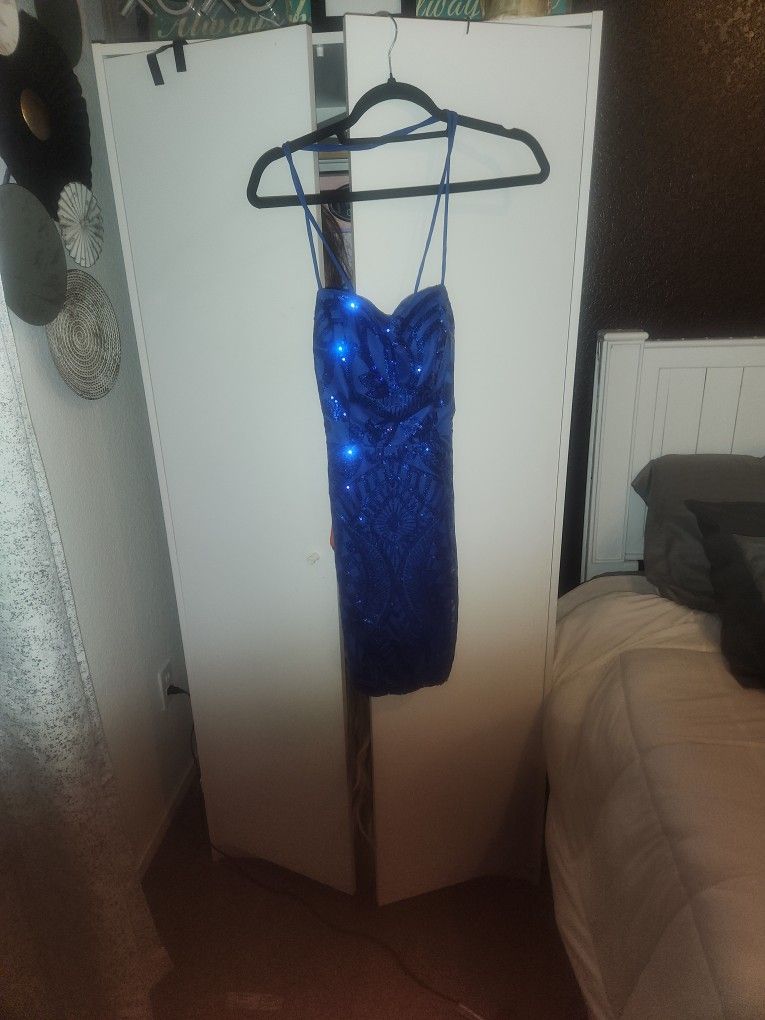 Brand New Blue Dress For Prom Or Weddings Small