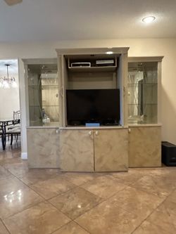 Wall unit. Make offer!!!!