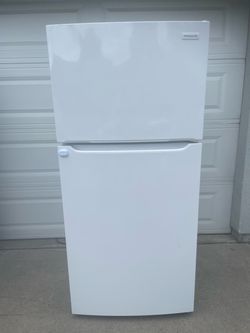 2020 Frigidaire top and bottom refrigerator for $280. Dimensions are 30Wx31Dx66H. Pick up only.