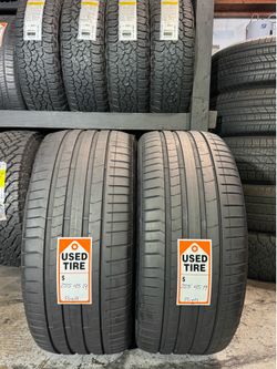 (2) 255/45/19 Pirelli