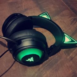 RAZER Kitty Headsets (Like NEW)