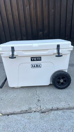 YETI TUNDRA HAUL WHEELED COOLER