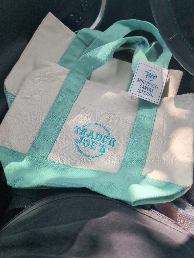 TRADER JOE TOTE BAGS