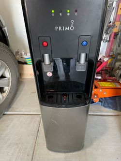 Primo hot and cold water dispenser