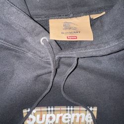 Burberry X Supreme Hoodie 