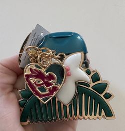 Mulan Hand Sanitizer Holder