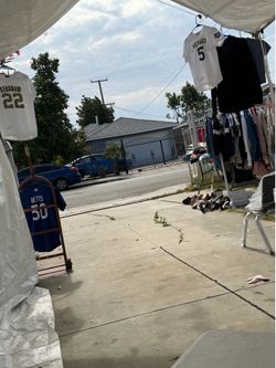 Yard sale !! $1-5$ everything