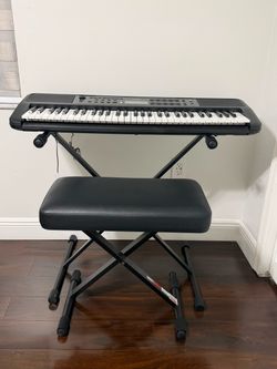 Yamaha PSR-E383 Portable Keyboard – Excellent Cond