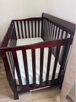 Baby crib