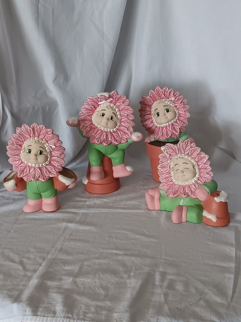 Vintage Dona Ceramic Sweet Tots Set Of 4