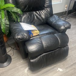 Leather sofa 