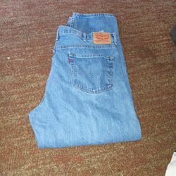 Levis Mens Size W 44 L 32 