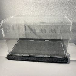 13x7x8 Inch Acrylic Enclosure For Small Animals