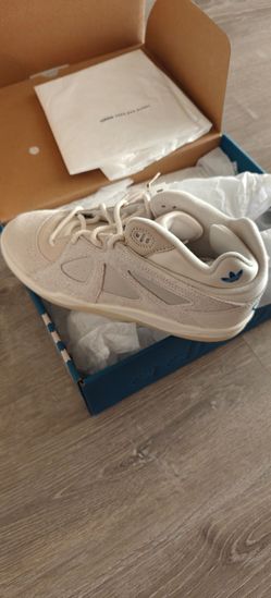 Adidas Bad Bunny 1.0