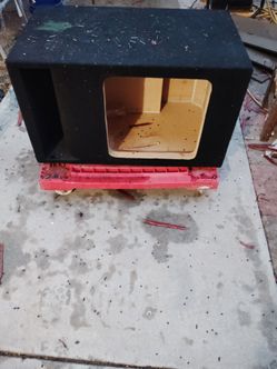 Speaker box