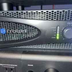 Crown XLS 2002 Drivecore 2 Amplifier